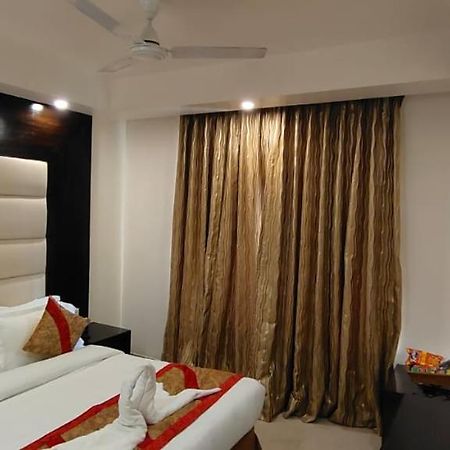 Hotel Benz International Delhi  Exterior foto