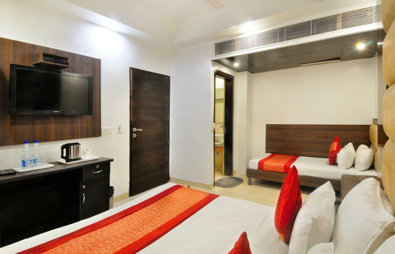 Hotel Benz International Delhi  Exterior foto